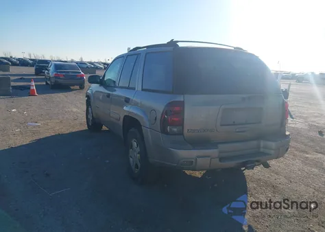 2002 Chevrolet Trailblazer Ls z USA, uszkodzony, nr VIN 1GNDS13S222225680